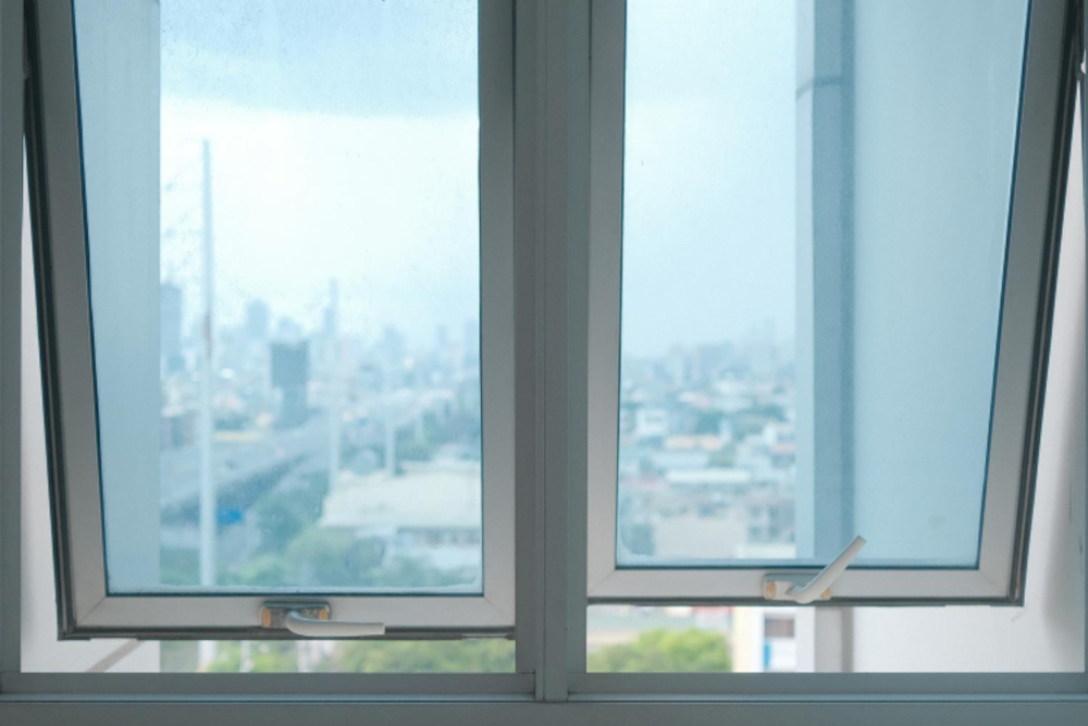 Lincoln Awning Windows