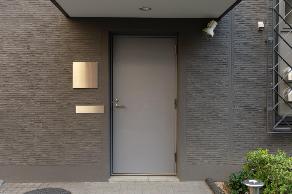 Lincoln Solid Steel Front Door